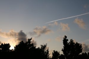 朝日が昇る写真