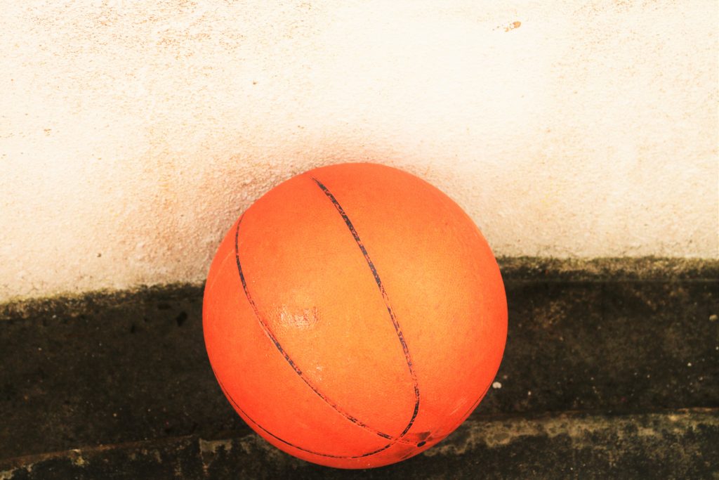 basketball_on_the_floor